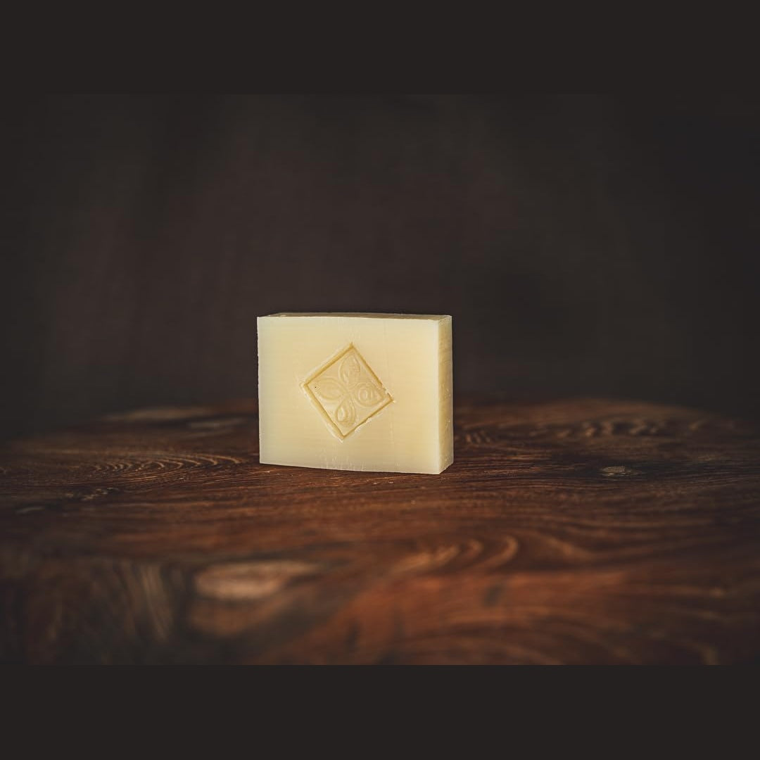 Base (Soap With Impact) Bar Shampoo (Boxed) 120g