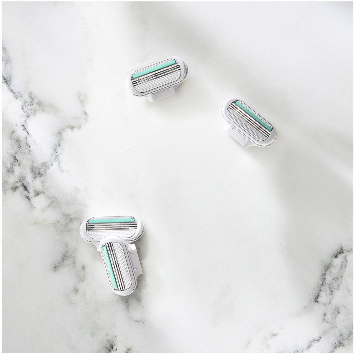 Gillette Venus Smooth Sensitive Razor Blades 4 Pack