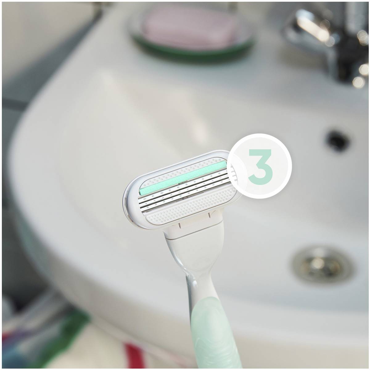 Gillette Venus Smooth Sensitive Razor Blades 4 Pack