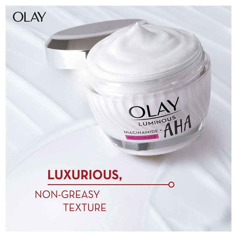Olay Luminous Niacinamide + AHA Face Cream Moisturiser 50g