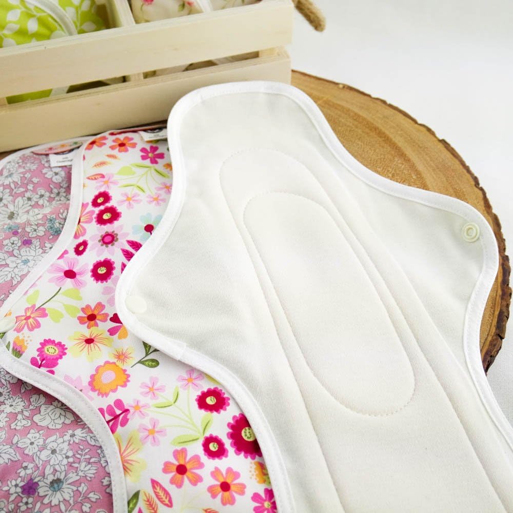 Hannah Pad Organic Cotton Reusable Cloth Pad Large/Overnight (Fabric supplied at random)