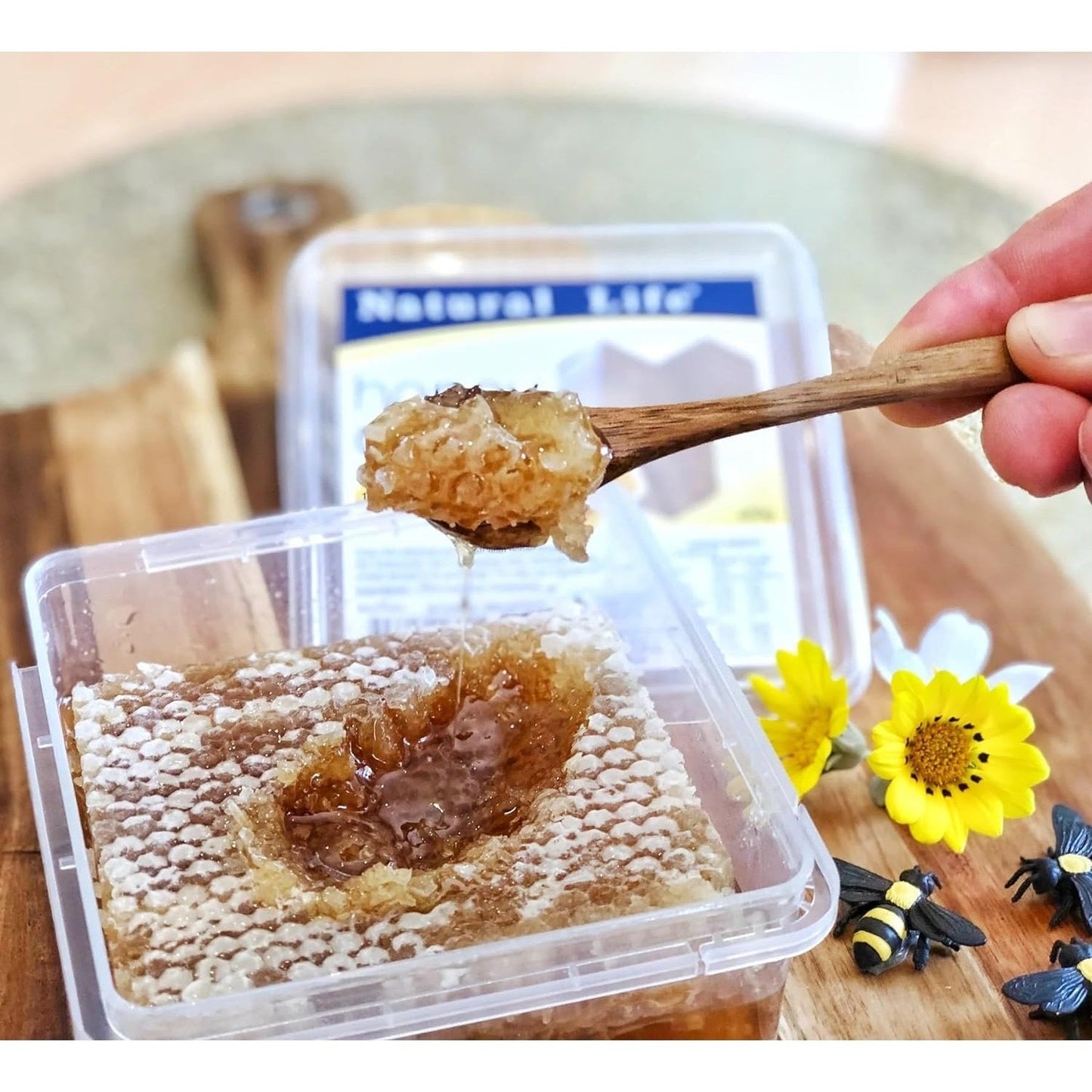Natural Life Honey Comb 400g