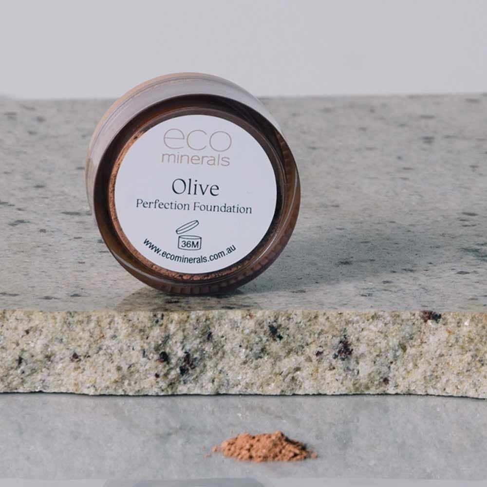 Eco Minerals Flawless Matte Mineral Foundation Olive Refill 5g