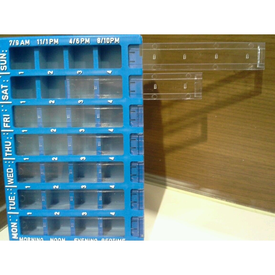 Surgipack 6077 Safe T Dose 7 Day Tablet & Vitamin Organiser